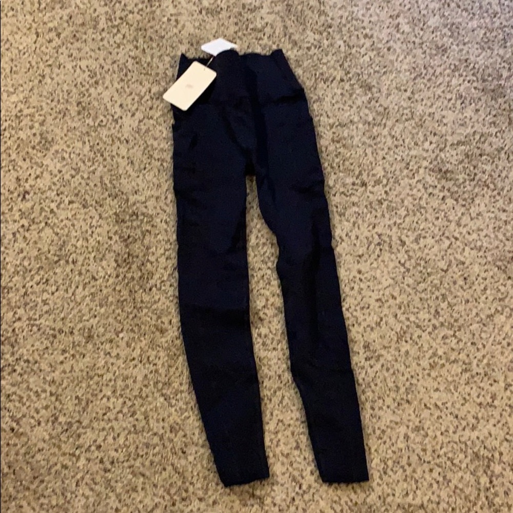 Fabletics High-waisted Sculpknit pocket legging